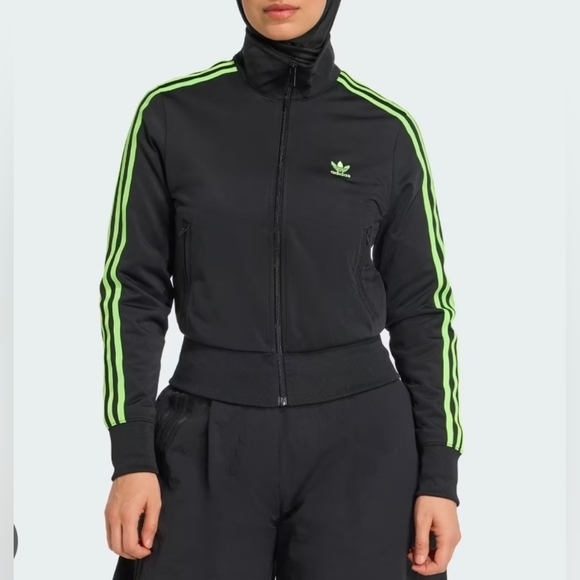 NWT Adidas Originals Adicolor Track Jacket & Shorts Set - Picture 2 of 10